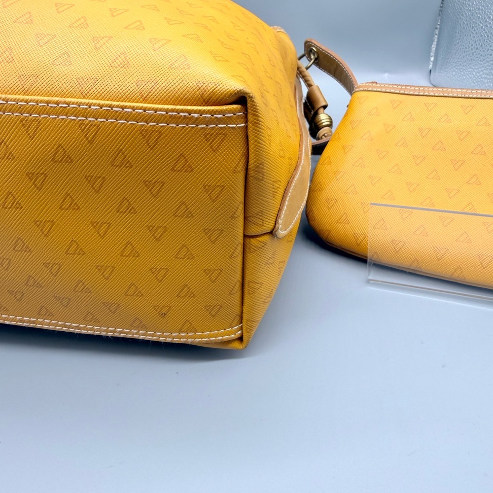 Vintage 1985 Liz Claiborne Drawstring Bucket Shoulder Bag Mustard/Yellow w/make - Picture 11 of 15